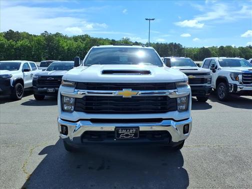 Summit White 2026 Chevrolet Silverado 2500 LT