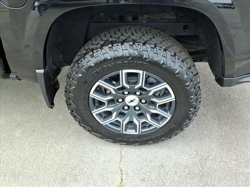 Black 2024 Chevrolet Colorado Z71