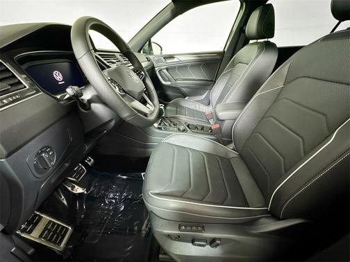 2024 Volkswagen Tiguan 2.0T SEL R-Line 4MOTION