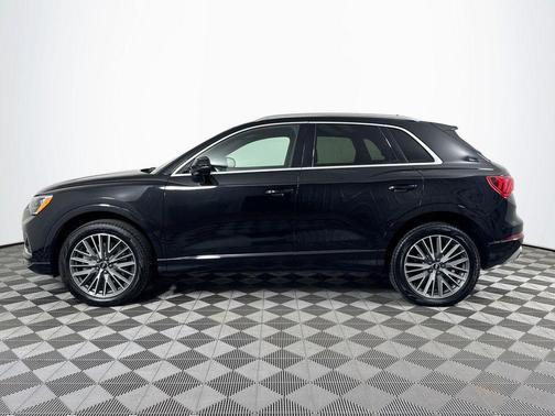 2022 Audi Q3 40 Premium