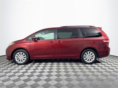 2014 Toyota Sienna XLE