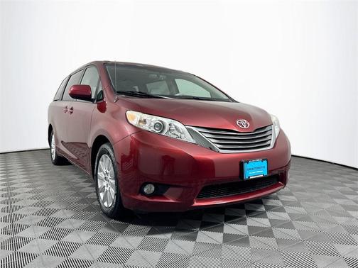 2014 Toyota Sienna XLE
