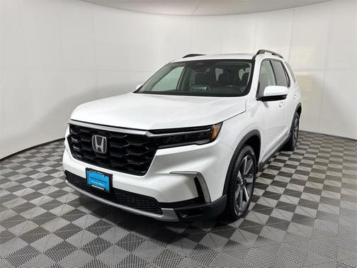 2024 Honda Pilot Touring 8-Passenger