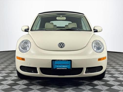 2009 Volkswagen New Beetle S