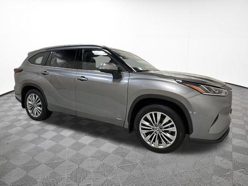 Heavy Metal 2026 Toyota Highlander Hybrid Platinum