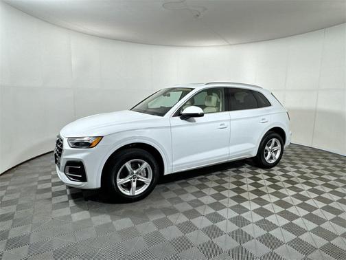 2023 Audi Q5 40 Premium