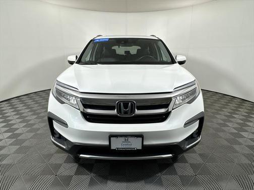 2022 Honda Pilot Touring 8-Passenger