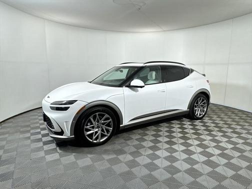 2024 Genesis GV60 Advanced AWD