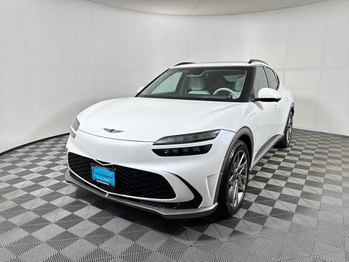 2024 Genesis GV60 Advanced AWD