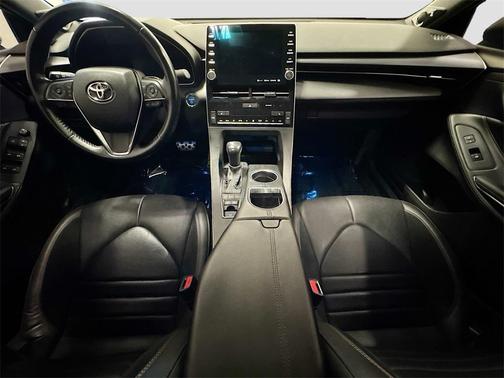 2021 Toyota Avalon Hybrid XSE