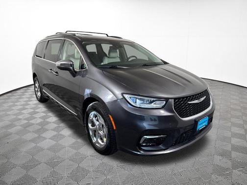 Granite Crystal Metallic Clearcoat 2021 Chrysler Pacifica Limited