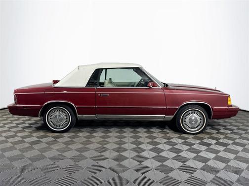 1986 Chrysler LeBaron Base