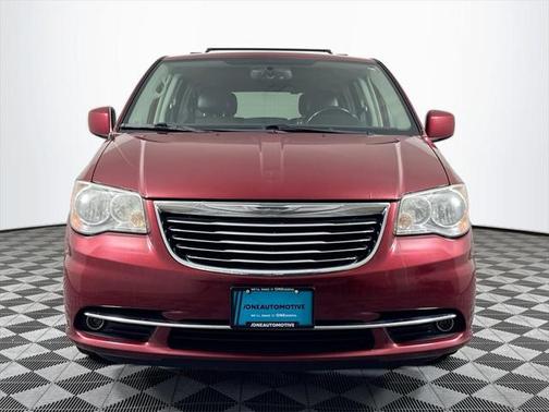 2013 Chrysler Town & Country Touring
