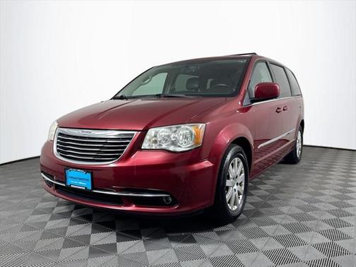 2013 Chrysler Town & Country Touring