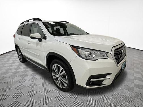 Crystal White Pearl 2022 Subaru Ascent Limited 7-Passenger