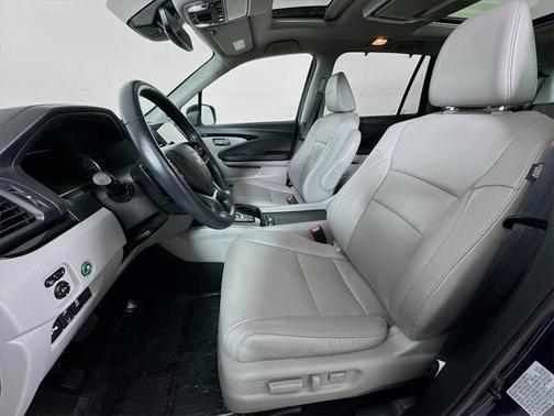 2022 Honda Pilot AWD Elite