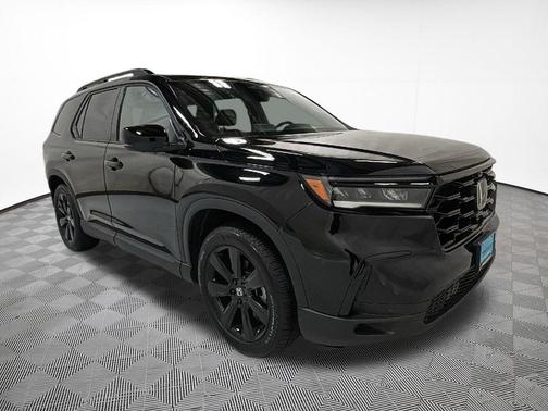 Crystal Black Pearl 2025 Honda Pilot Black Edition