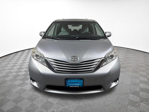 Silver Sky Metallic 2015 Toyota Sienna LE