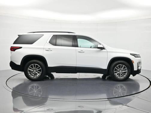 Summit White 2023 Chevrolet Traverse LT Leather