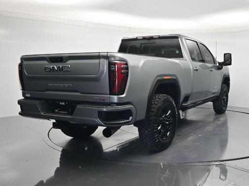 Sterling 2025 GMC Sierra 2500 AT4