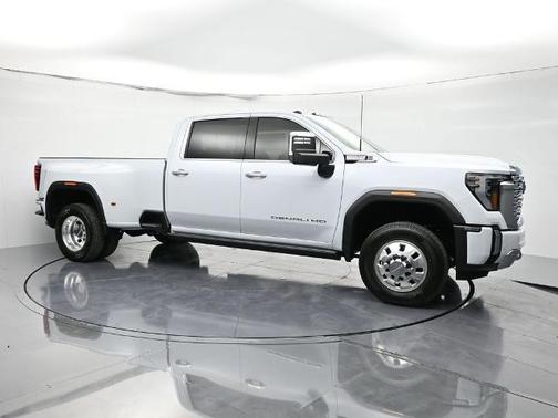 2026 GMC Sierra 3500 Denali