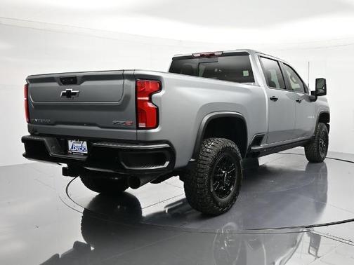 Sterling Gray Metallic 2026 Chevrolet Silverado 2500 ZR2