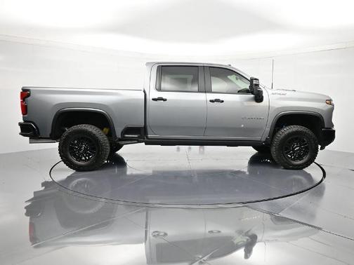 Sterling Gray Metallic 2026 Chevrolet Silverado 2500 ZR2