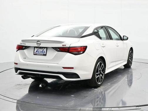 2025 Nissan Sentra SR