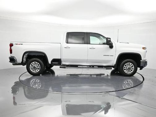 Summit White 2025 Chevrolet Silverado 2500 LT