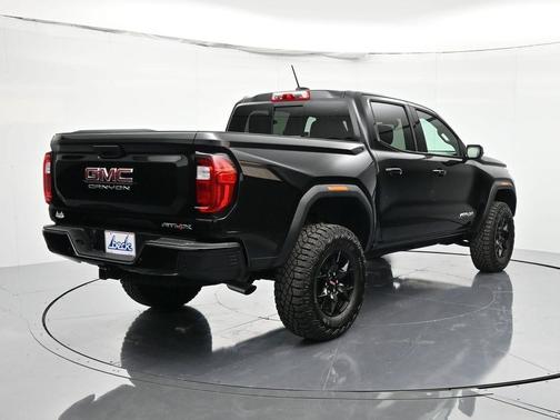 2025 GMC Canyon AT4