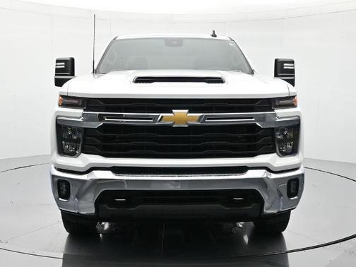 Summit White 2025 Chevrolet Silverado 2500 LT