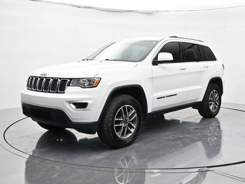2020 Jeep Grand Cherokee Laredo E