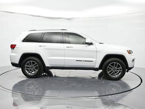 2020 Jeep Grand Cherokee Laredo E