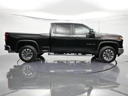 Black 2026 Chevrolet Silverado 2500 LT