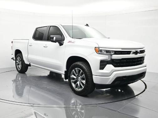 Summit White 2026 Chevrolet Silverado 1500 RST