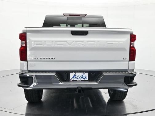 Summit White 2026 Chevrolet Silverado 1500 LT