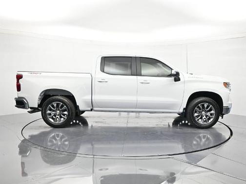 Summit White 2026 Chevrolet Silverado 1500 LT