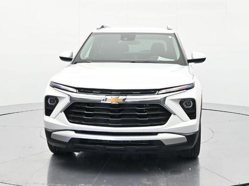Summit White 2025 Chevrolet Trailblazer LT