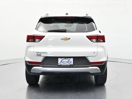 Summit White 2025 Chevrolet Trailblazer LT