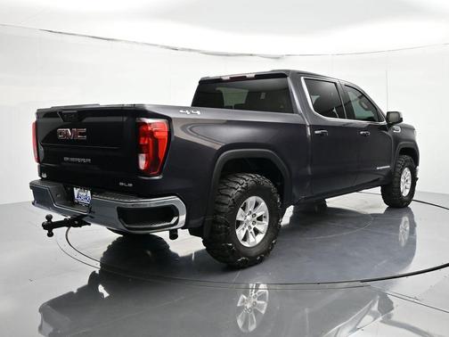 2022 GMC Sierra 1500 SLE