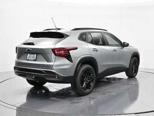 Sterling Gray Metallic 2026 Chevrolet Trax ACTIV