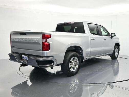 Silver Ice Metallic 2021 Chevrolet Silverado 1500 LT