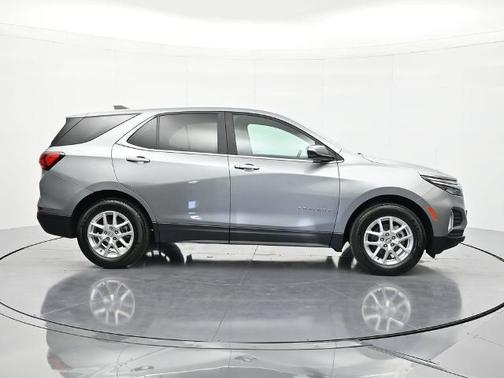Sterling Gray Metallic 2023 Chevrolet Equinox 2LT