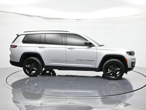 2021 Jeep Grand Cherokee L Laredo