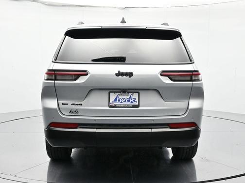 2021 Jeep Grand Cherokee L Laredo