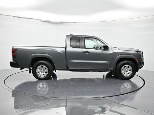 2025 Nissan Frontier S