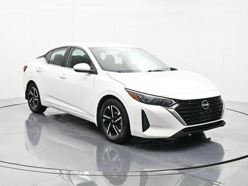 Aspen White 2024 Nissan Sentra SV