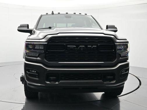 Crystal Metallic 2022 RAM 3500 Limited