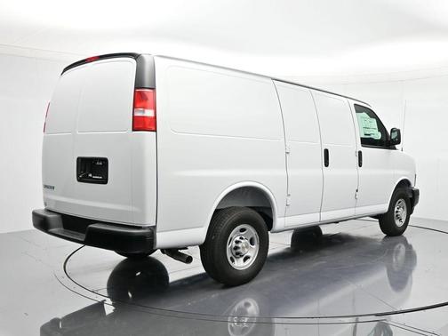 2025 Chevrolet Express 2500 Work Van