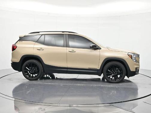 Desert Sand Metallic 2023 GMC Terrain SLE
